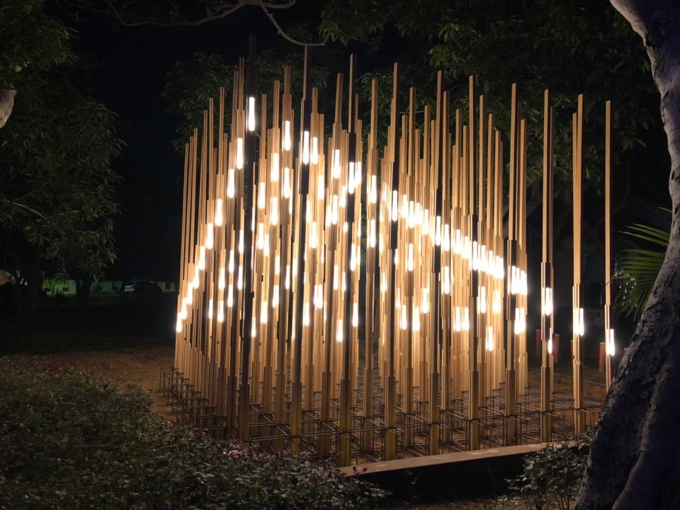 台日聯手打造15米高藝術燈組　里山禾樂燈區展農村風情。(記者高秋敏翻攝)